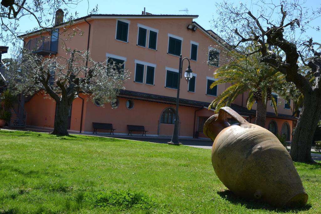 Villa Luigi Hotel & Restaurant Nuova Gestione Villa Rosa Di Martinsicuro المظهر الخارجي الصورة