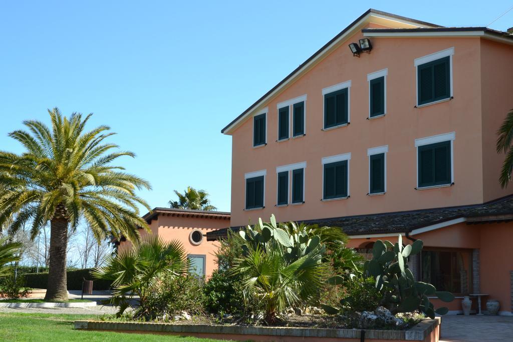 Villa Luigi Hotel & Restaurant Nuova Gestione Villa Rosa Di Martinsicuro المظهر الخارجي الصورة