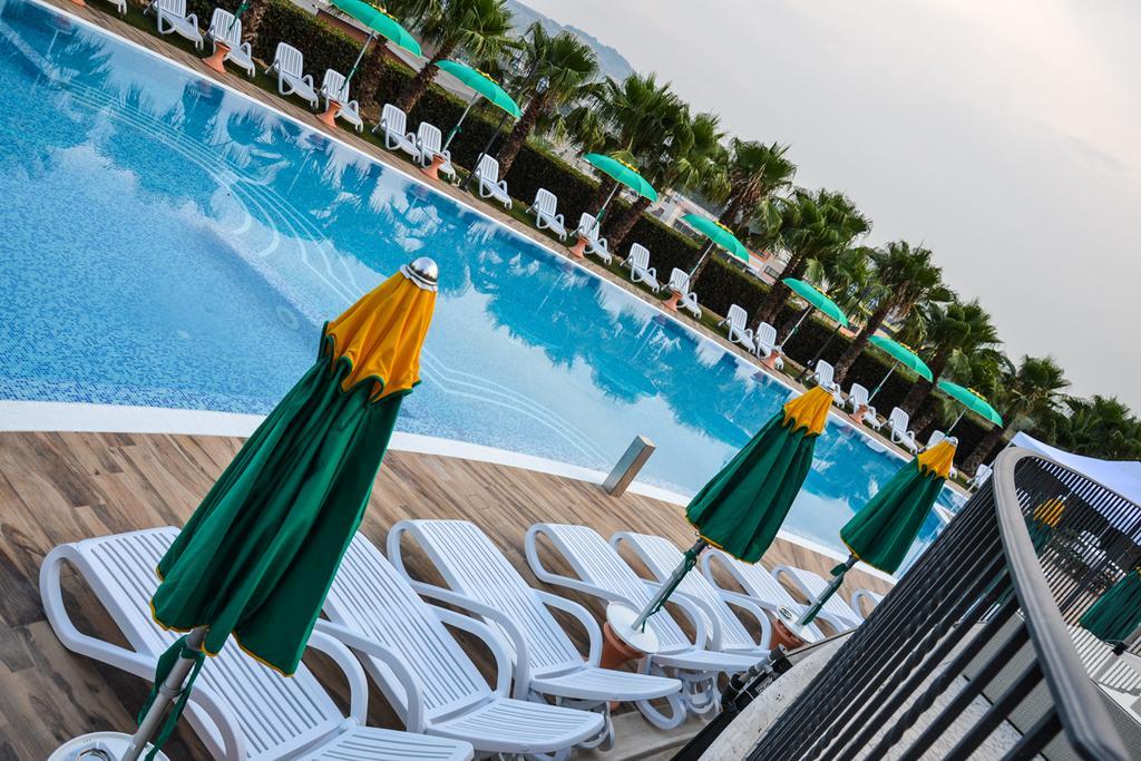 Villa Luigi Hotel & Restaurant Nuova Gestione Villa Rosa Di Martinsicuro المظهر الخارجي الصورة