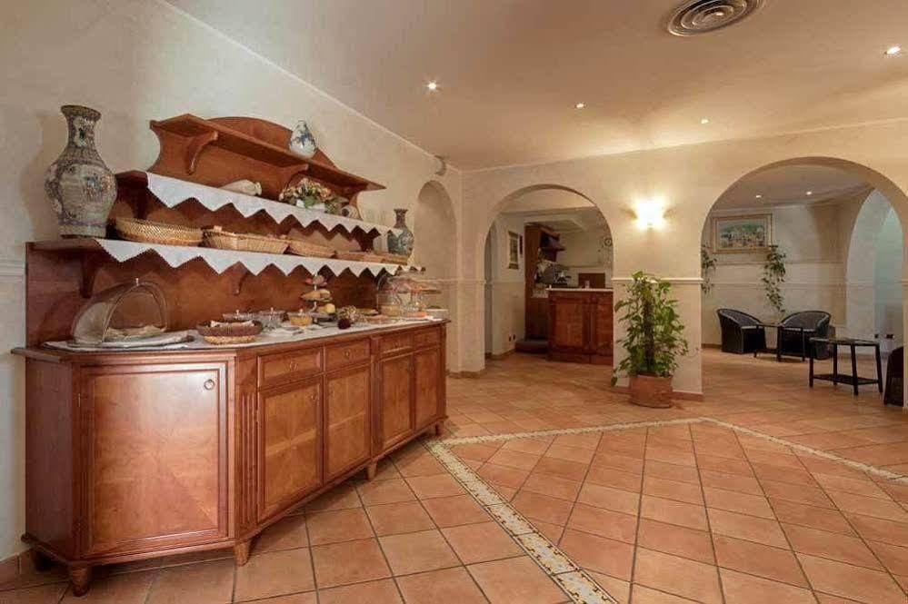 Villa Luigi Hotel & Restaurant Nuova Gestione Villa Rosa Di Martinsicuro المظهر الخارجي الصورة