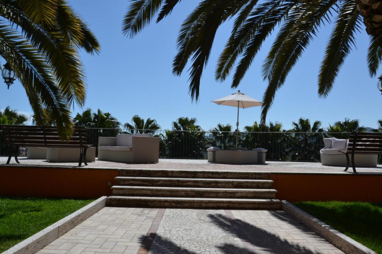 Villa Luigi Hotel & Restaurant Nuova Gestione Villa Rosa Di Martinsicuro المظهر الخارجي الصورة